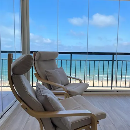 Boutique - Presidente - Premium En Primera Linea De Playa * Gandía